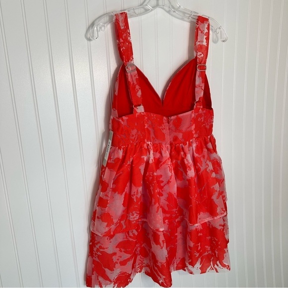 NWT Lizard Thicket Red Floral Layered Hem Mini Dress Size Medium - Picture 4 of 12